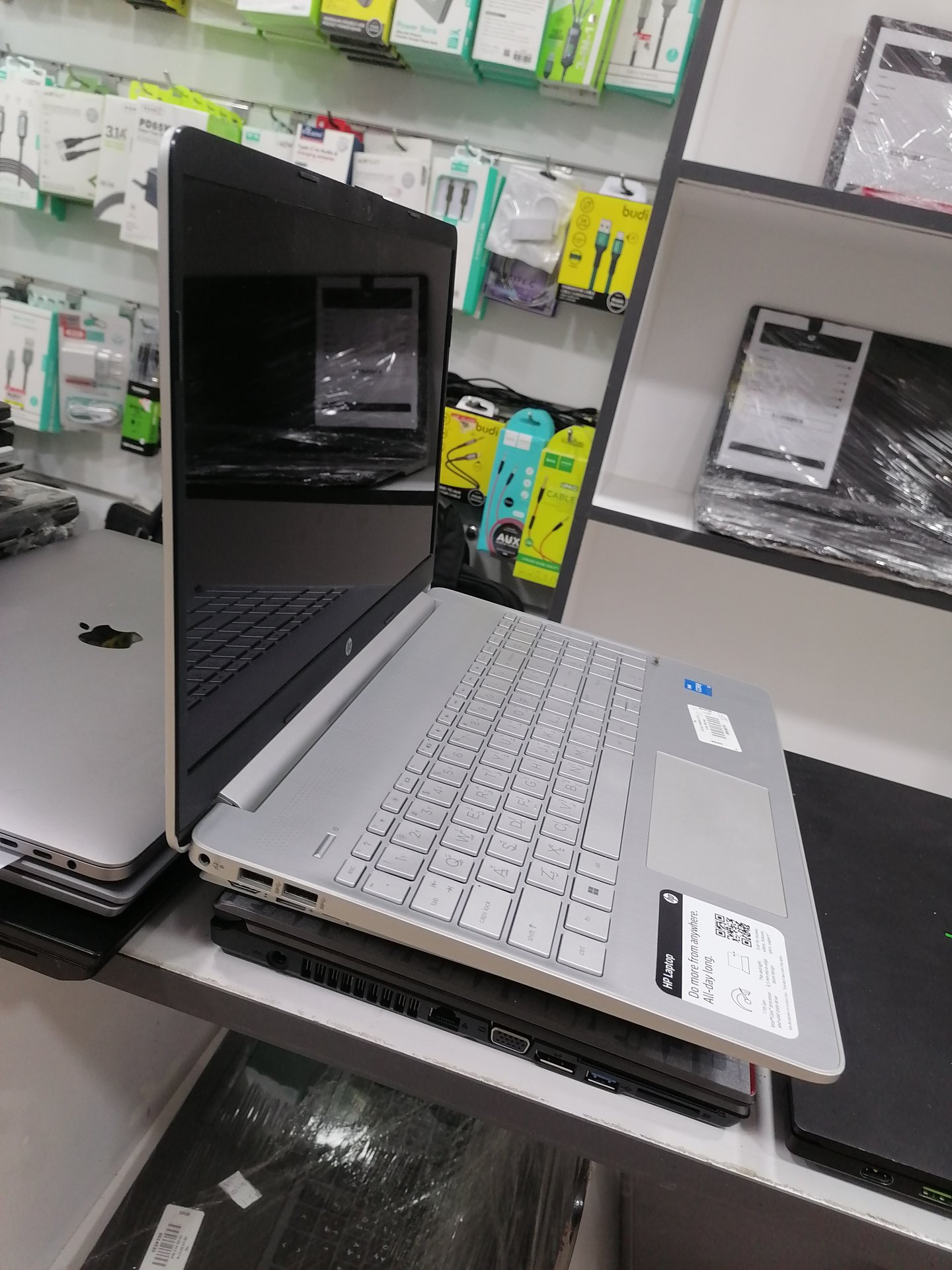 HP Laptop15-dy2xxx