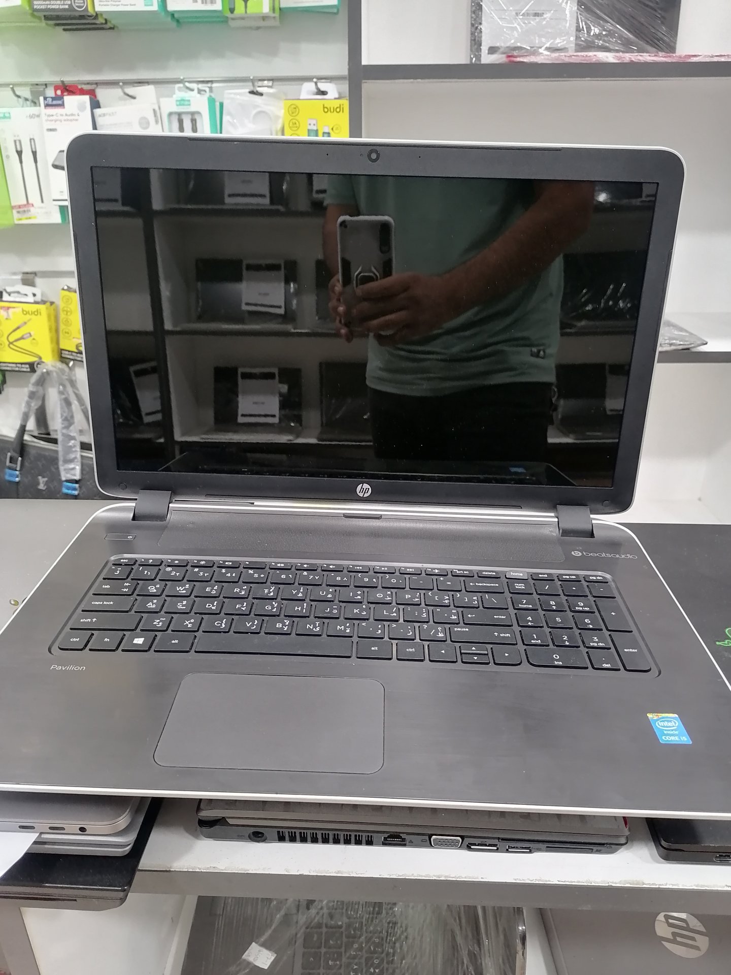 HP Pavilion 17Notebook PC