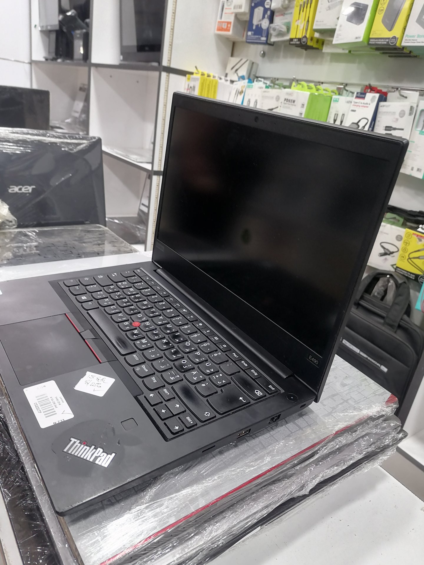 LENOVO E490
