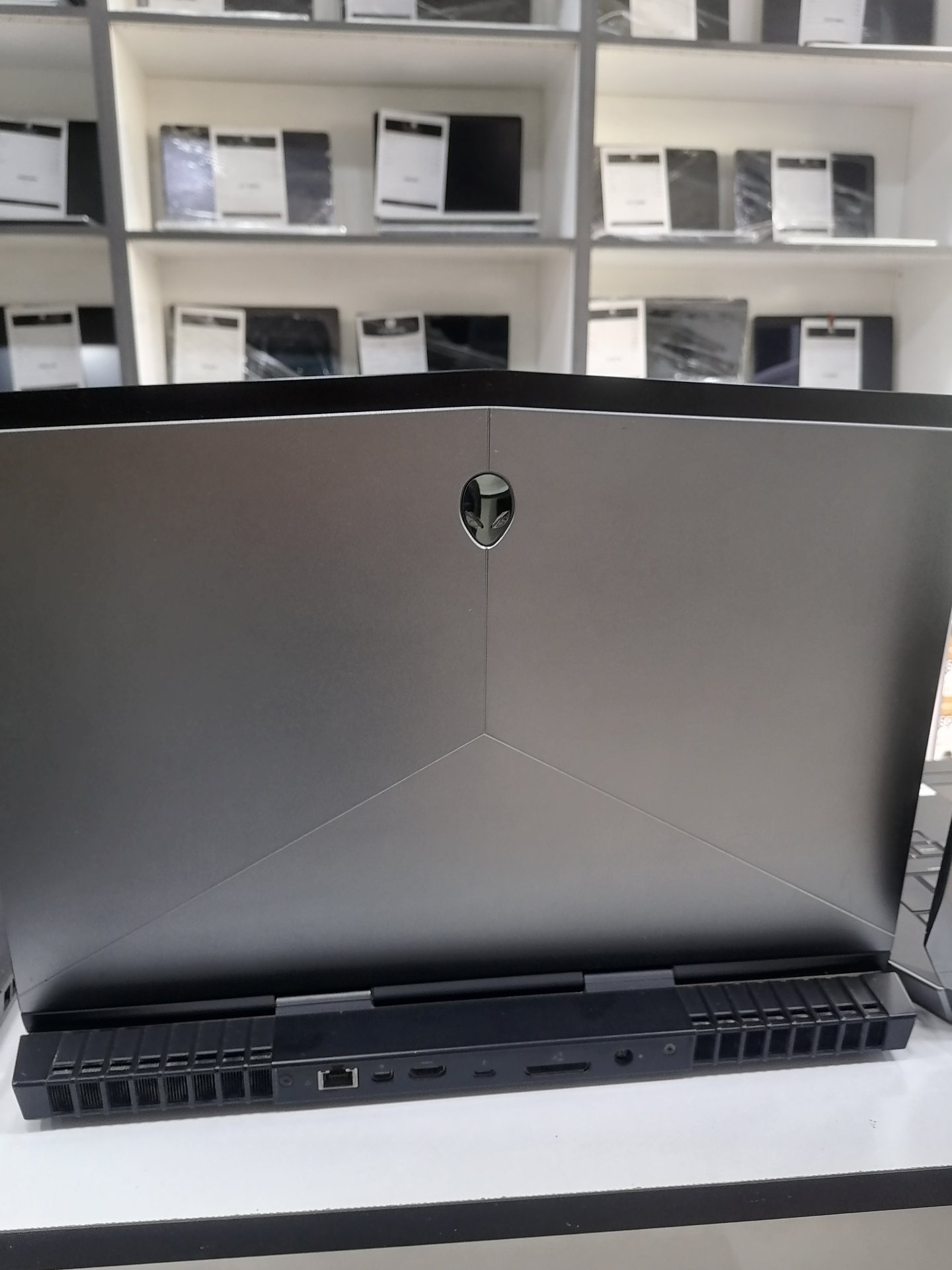 ALIENWARE 15 R4