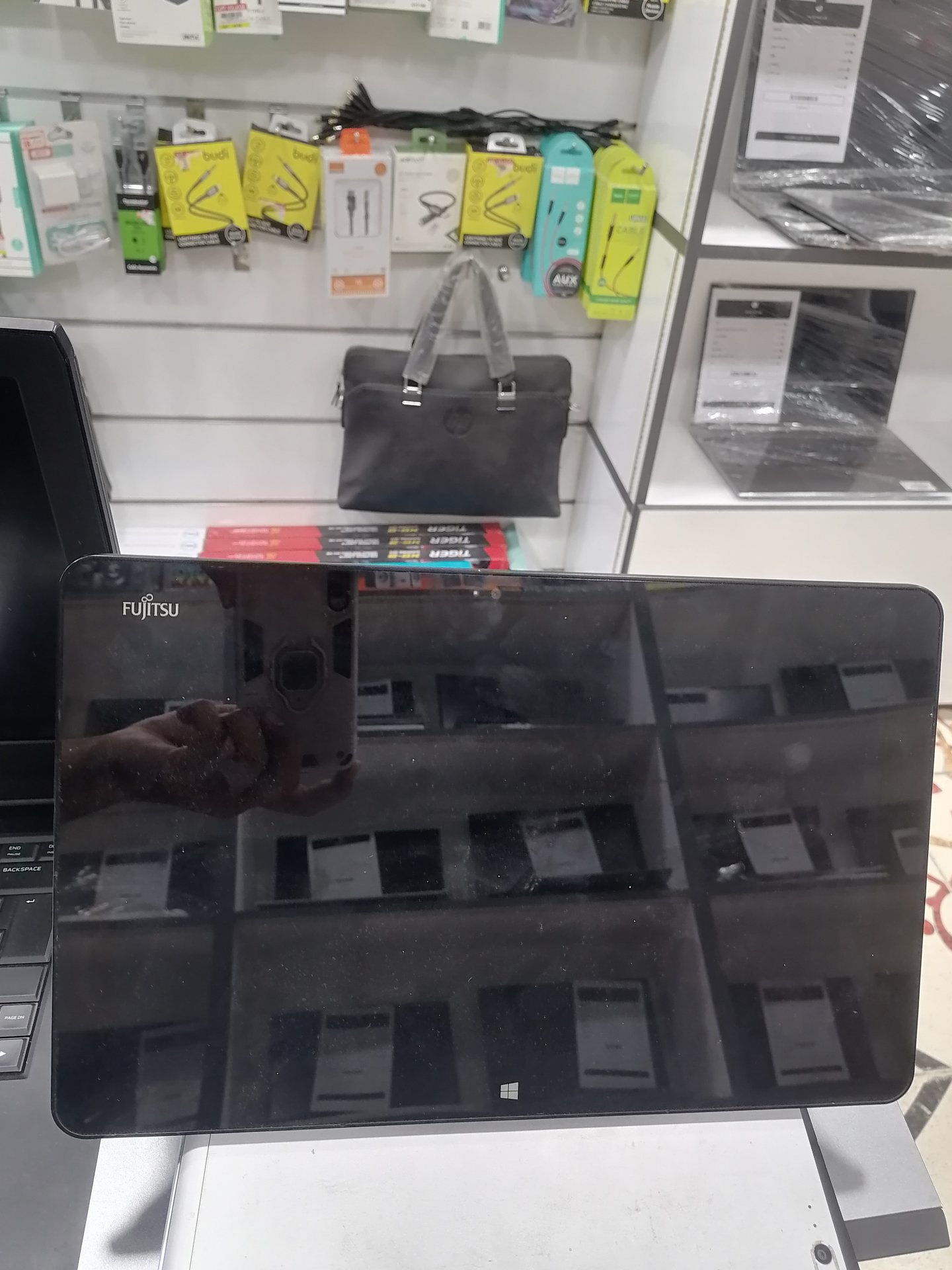 Fujitsu R727