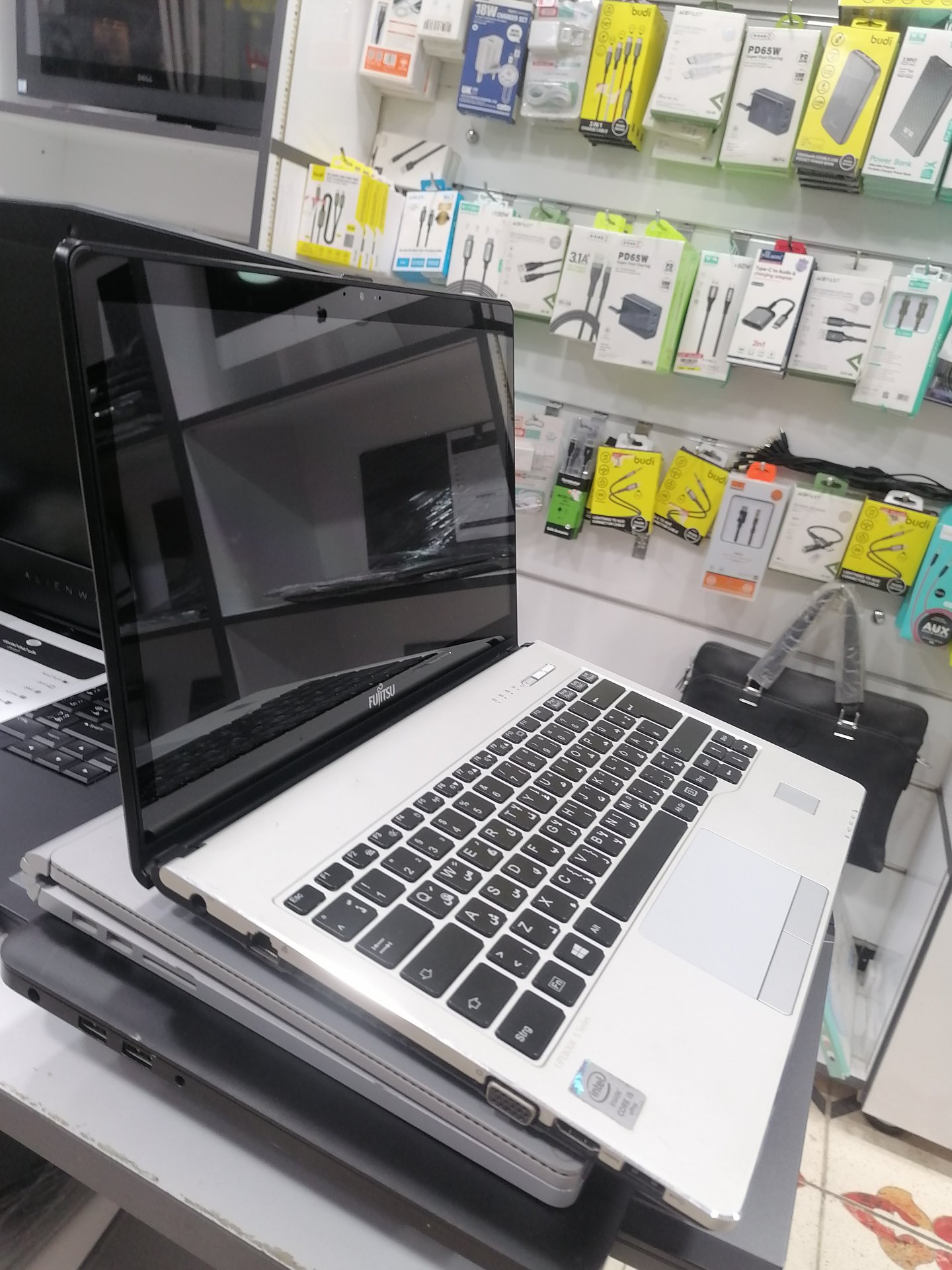 FUJITSU S935