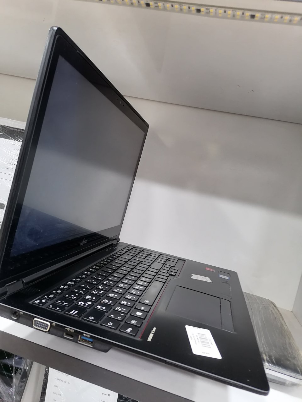 Fujitsu U757