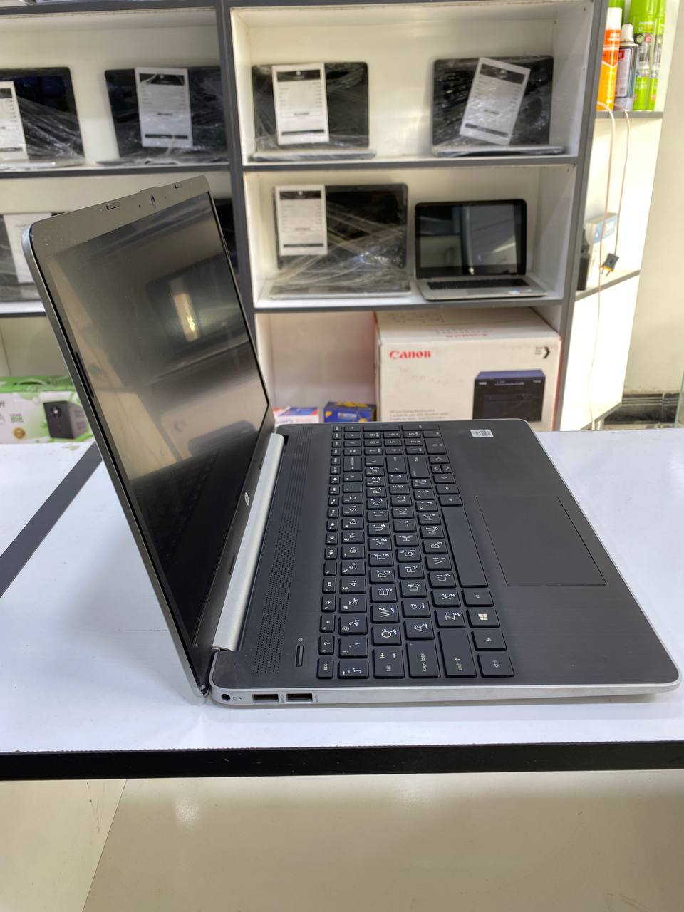 HP Laptop 15-dy1xxx
