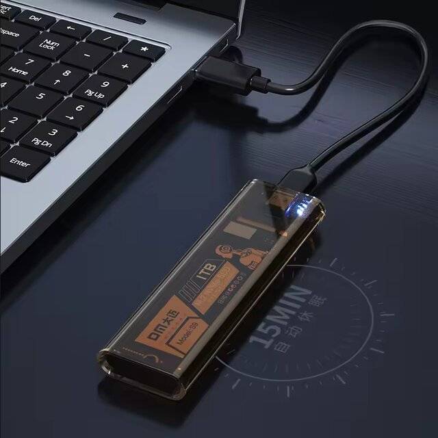 DM HD990 M.2 NVMe SSD Enclosure [Type-C 3.2]