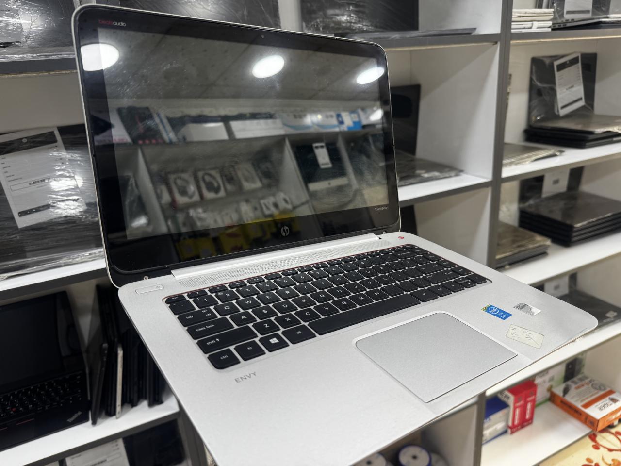 HP ENVY TS 14 Sleekbook