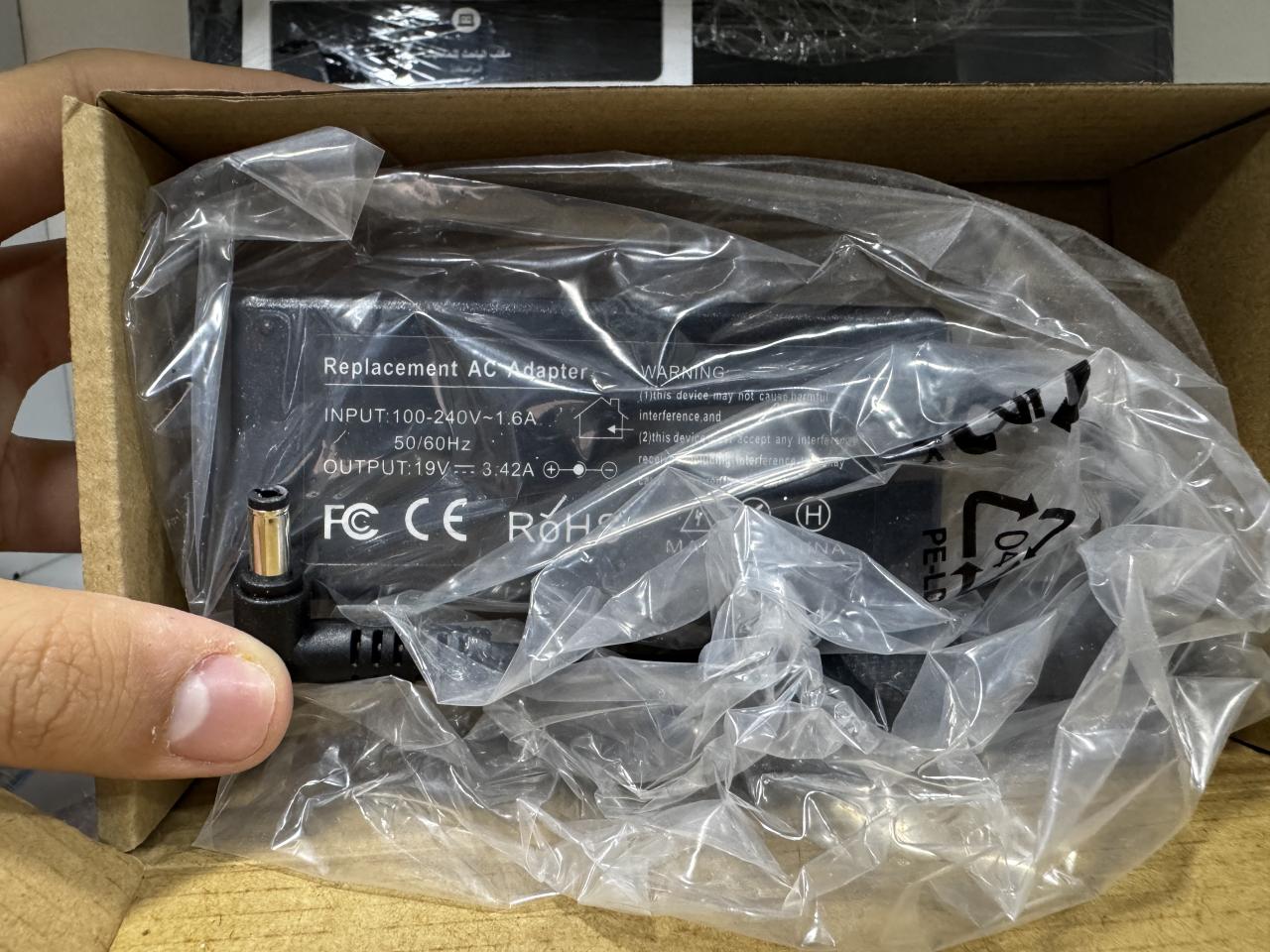 Ac Adapter 19V 3.42A 5.5*2.5