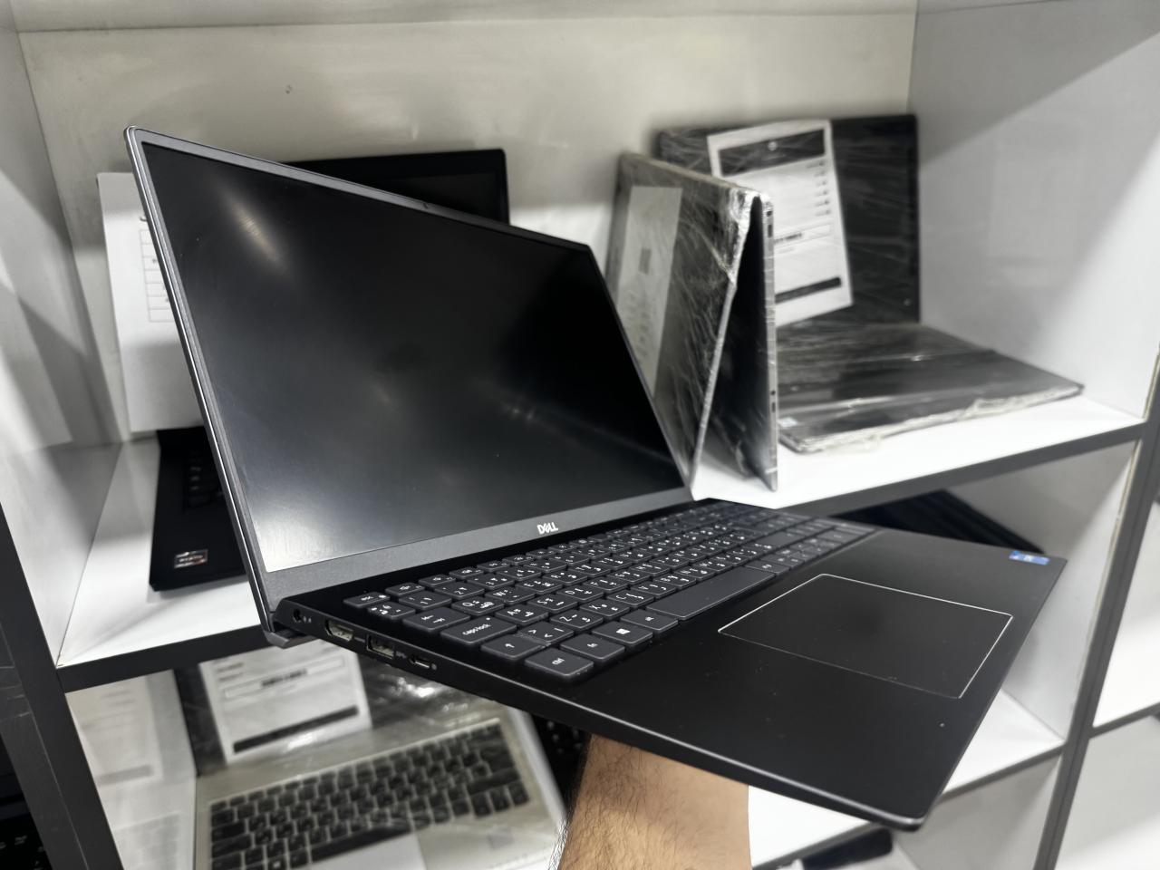 DELL Inspiron 5402