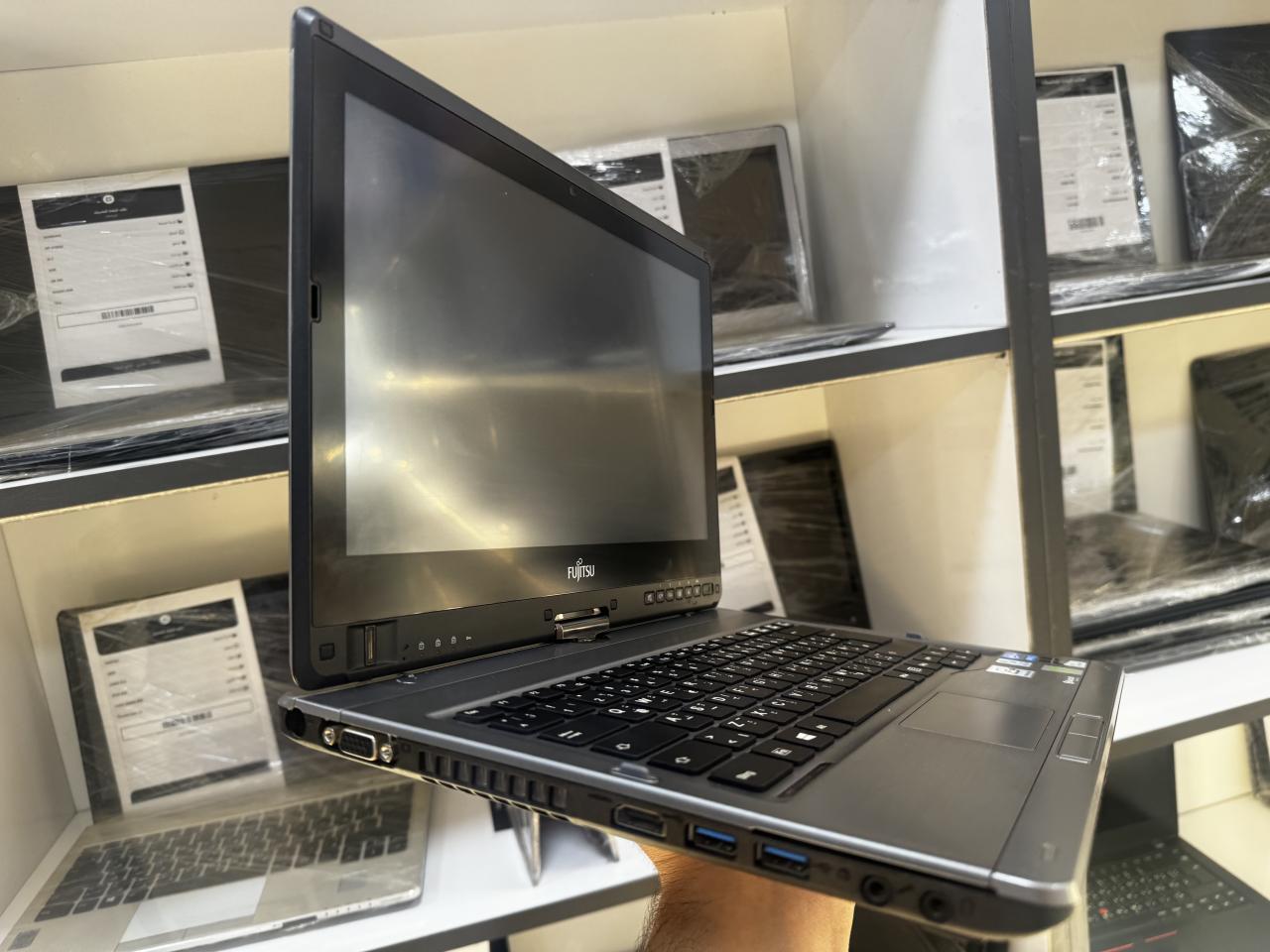 FUJITSU T902