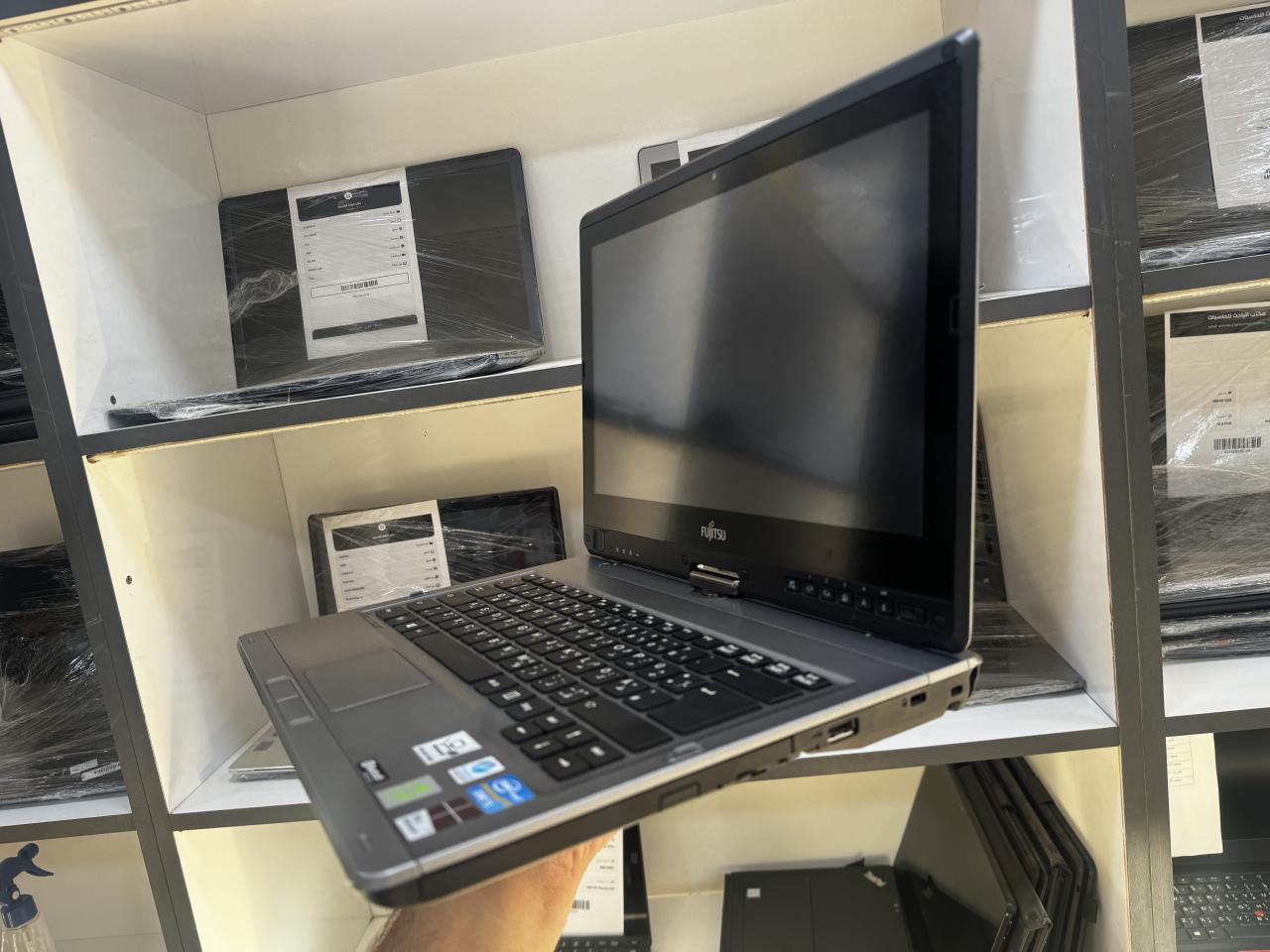 FUJITSU T902