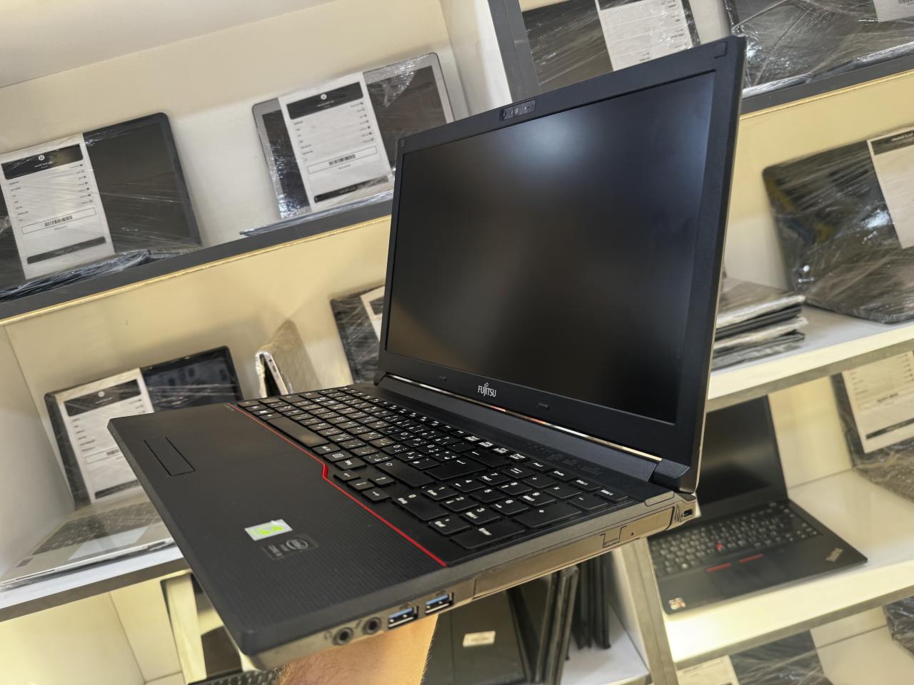 Fujitsu LIFEBOOK E554