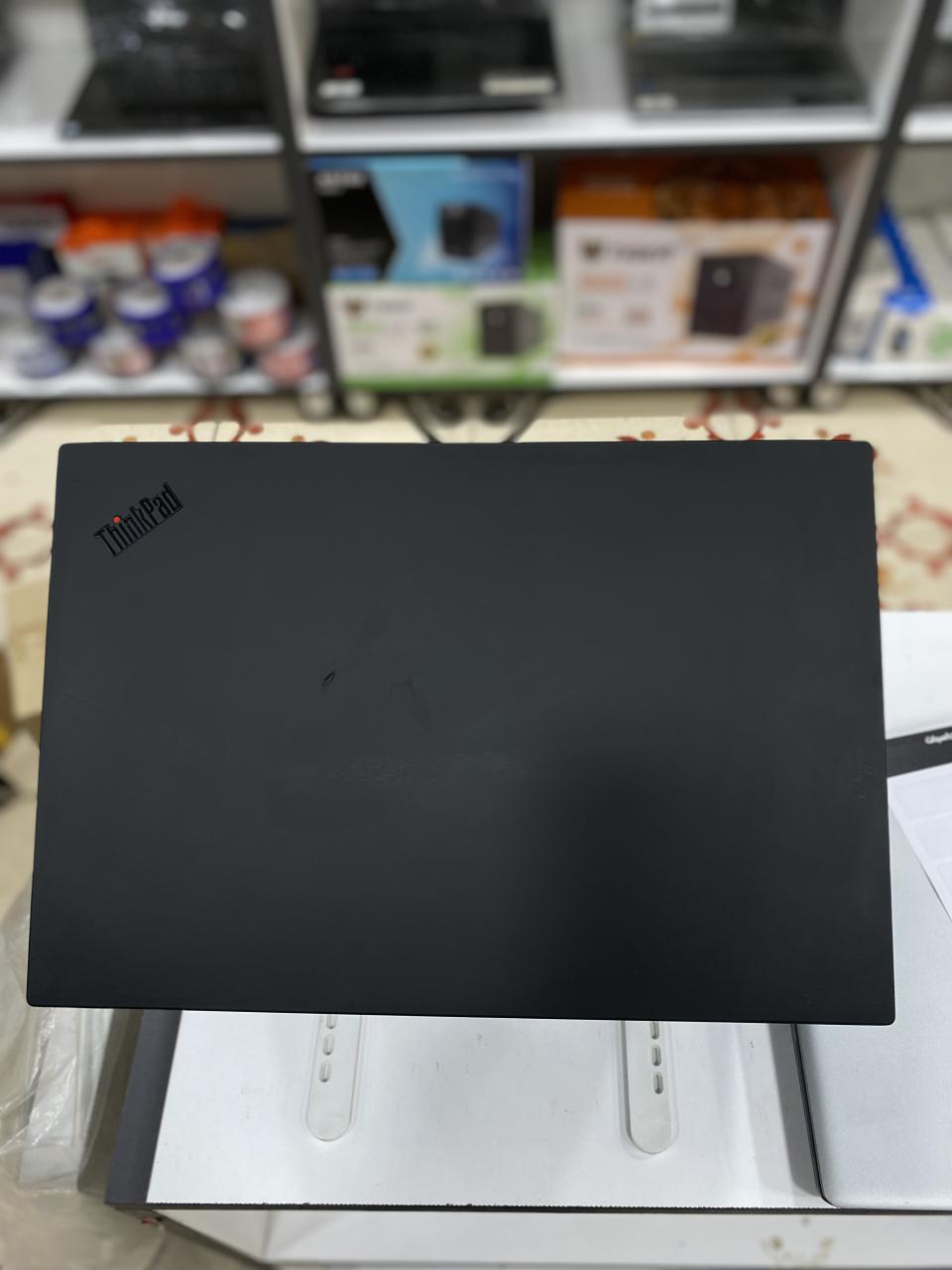 LENOVO 20TH003FUS