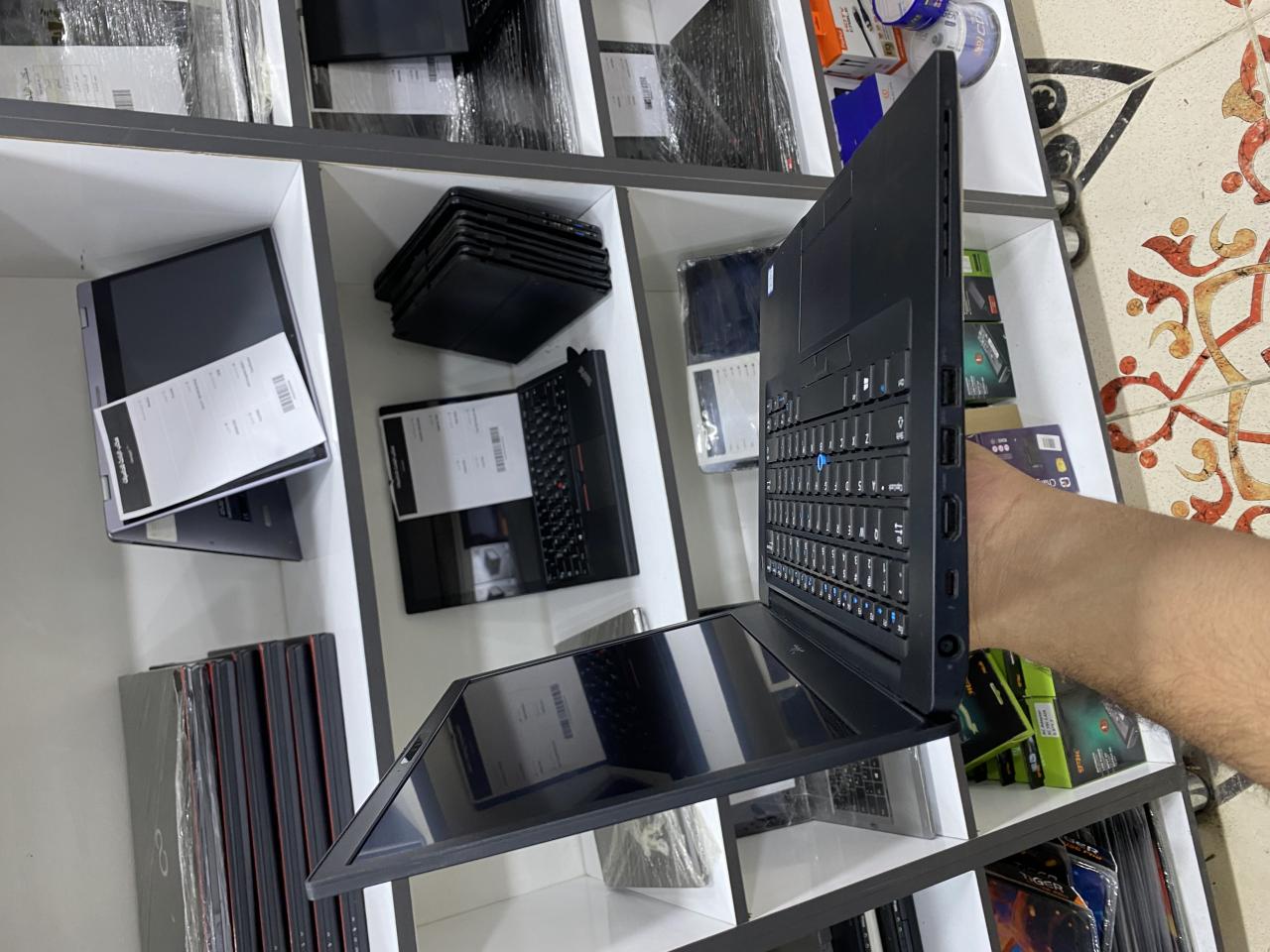 DELL LATITUDE 7490