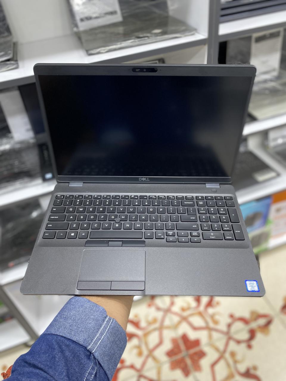 DELL LATITUDE 5500